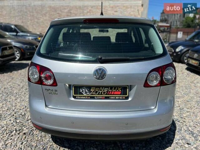 Сірий Фольксваген Golf Plus, об'ємом двигуна 0 л та пробігом 260 тис. км за 5399 $, фото 6 на Automoto.ua