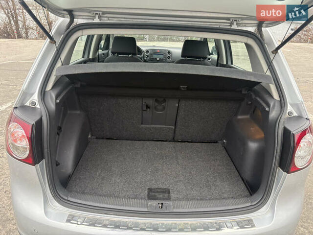 Сірий Фольксваген Golf Plus, об'ємом двигуна 1.6 л та пробігом 270 тис. км за 5850 $, фото 11 на Automoto.ua