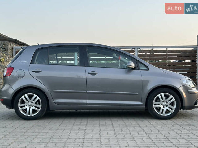 Сірий Фольксваген Golf Plus, об'ємом двигуна 1.6 л та пробігом 260 тис. км за 6799 $, фото 20 на Automoto.ua