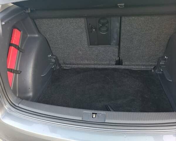 Серый Фольксваген Гольф Плюс, объемом двигателя 1.6 л и пробегом 217 тыс. км за 7400 $, фото 45 на Automoto.ua