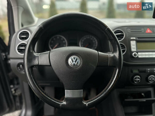 Сірий Фольксваген Golf Plus, об'ємом двигуна 1.6 л та пробігом 202 тис. км за 6500 $, фото 23 на Automoto.ua