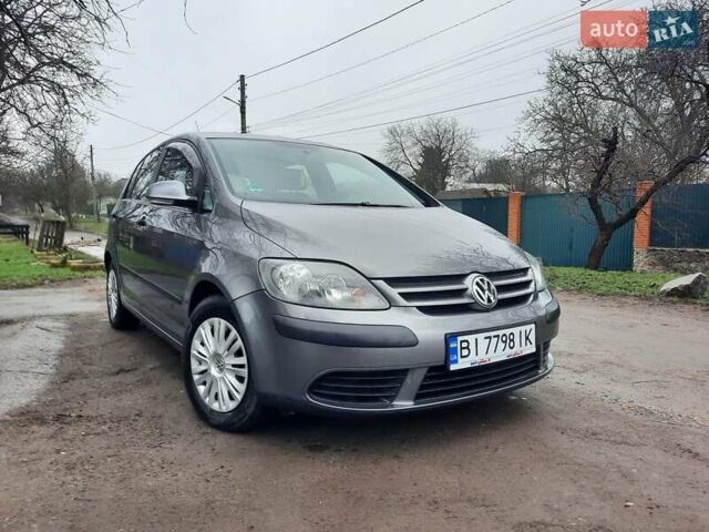 Сірий Фольксваген Golf Plus, об'ємом двигуна 1.6 л та пробігом 213 тис. км за 6750 $, фото 11 на Automoto.ua