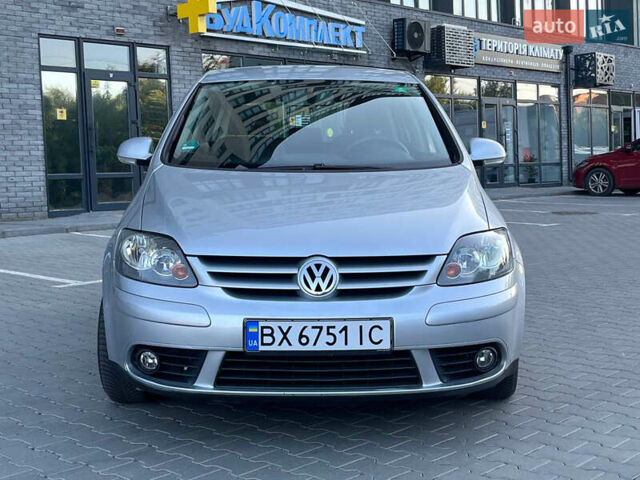 Сірий Фольксваген Golf Plus, об'ємом двигуна 1.6 л та пробігом 220 тис. км за 5500 $, фото 12 на Automoto.ua