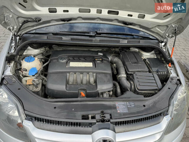 Фольксваген Гольф Плюс 2006 в Ровно на Automoto.ua Серый Фольксваген Гольф Плюс, объемом двигателя 1.6 л и пробегом 213 тыс. км за 5500 $, фото 12 на Automoto.ua