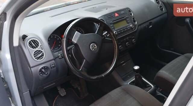 Сірий Фольксваген Golf Plus, об'ємом двигуна 1.6 л та пробігом 214 тис. км за 6350 $, фото 4 на Automoto.ua