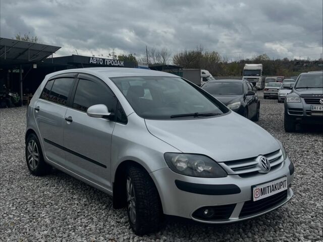 Серый Фольксваген Гольф Плюс, объемом двигателя 0 л и пробегом 200 тыс. км за 5500 $, фото 6 на Automoto.ua