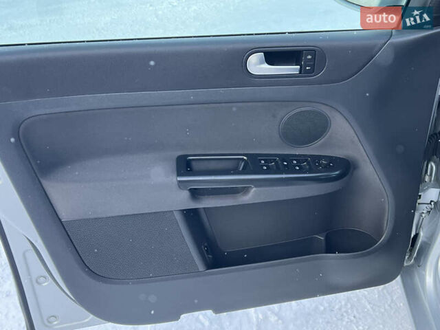 Серый Фольксваген Гольф Плюс, объемом двигателя 1.6 л и пробегом 199 тыс. км за 5999 $, фото 28 на Automoto.ua