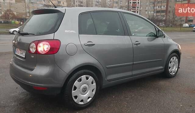 Серый Фольксваген Гольф Плюс, объемом двигателя 1.6 л и пробегом 202 тыс. км за 5650 $, фото 6 на Automoto.ua