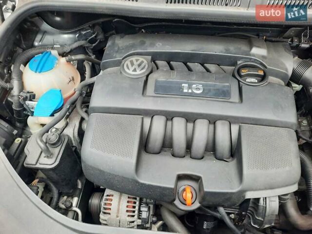 Сірий Фольксваген Golf Plus, об'ємом двигуна 1.6 л та пробігом 213 тис. км за 6750 $, фото 100 на Automoto.ua