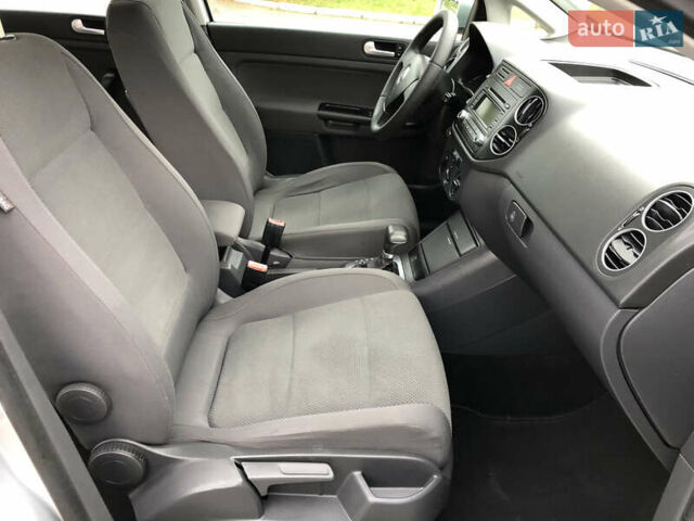 Серый Фольксваген Гольф Плюс, объемом двигателя 1.6 л и пробегом 202 тыс. км за 6800 $, фото 33 на Automoto.ua