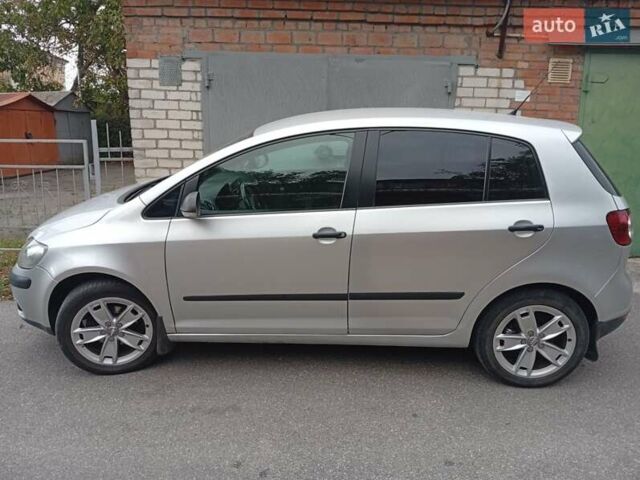 Сірий Фольксваген Golf Plus, об'ємом двигуна 1.6 л та пробігом 240 тис. км за 5700 $, фото 3 на Automoto.ua