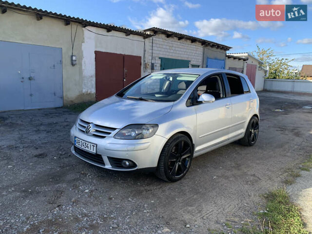 Серый Фольксваген Гольф Плюс, объемом двигателя 1.97 л и пробегом 293 тыс. км за 7400 $, фото 2 на Automoto.ua