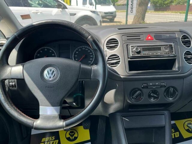 Серый Фольксваген Гольф Плюс, объемом двигателя 1.4 л и пробегом 244 тыс. км за 5600 $, фото 18 на Automoto.ua