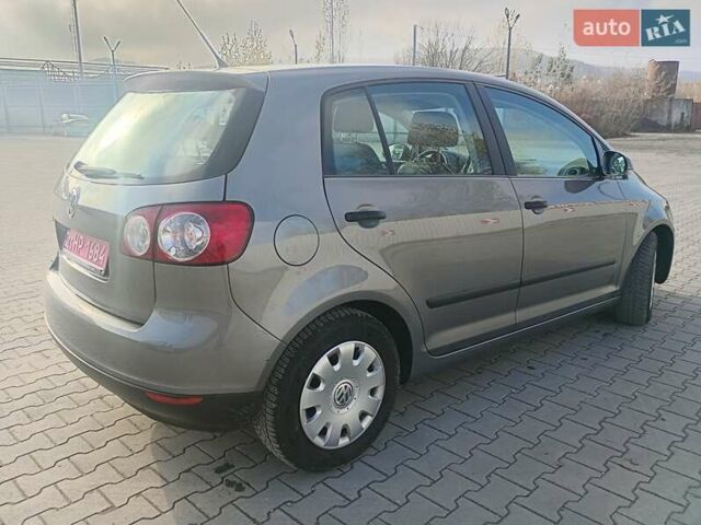 Сірий Фольксваген Golf Plus, об'ємом двигуна 1.6 л та пробігом 206 тис. км за 5700 $, фото 3 на Automoto.ua