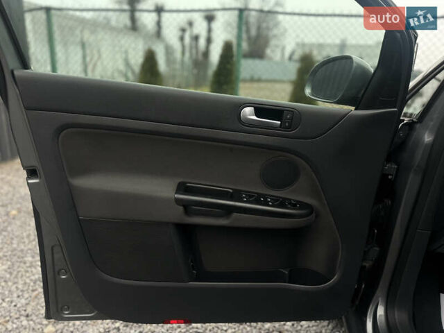 Сірий Фольксваген Golf Plus, об'ємом двигуна 1.6 л та пробігом 202 тис. км за 6500 $, фото 18 на Automoto.ua