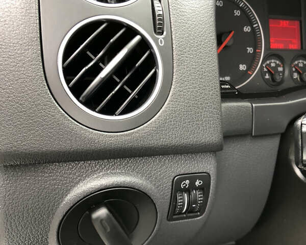 Серый Фольксваген Гольф Плюс, объемом двигателя 1.6 л и пробегом 202 тыс. км за 6800 $, фото 35 на Automoto.ua