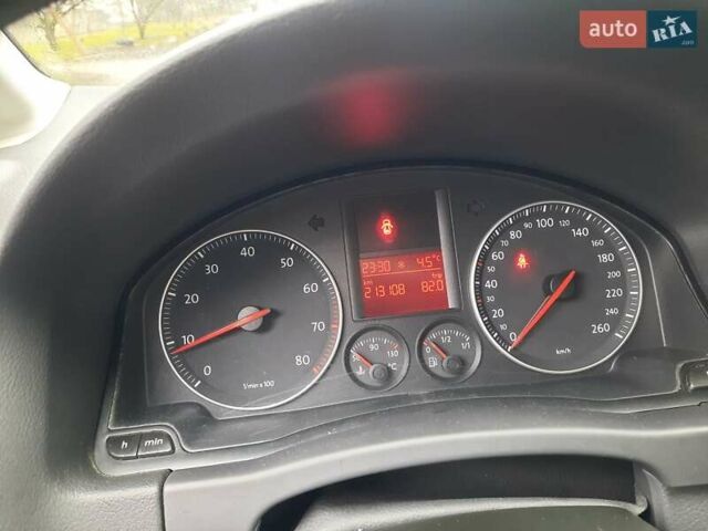 Сірий Фольксваген Golf Plus, об'ємом двигуна 1.6 л та пробігом 213 тис. км за 6750 $, фото 17 на Automoto.ua