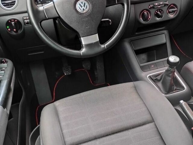 Сірий Фольксваген Golf Plus, об'ємом двигуна 1.6 л та пробігом 180 тис. км за 6500 $, фото 22 на Automoto.ua