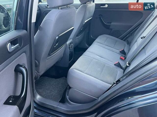 Сірий Фольксваген Golf Plus, об'ємом двигуна 0 л та пробігом 227 тис. км за 5999 $, фото 40 на Automoto.ua