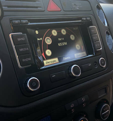 Серый Фольксваген Гольф Плюс, объемом двигателя 1.6 л и пробегом 212 тыс. км за 5399 $, фото 21 на Automoto.ua