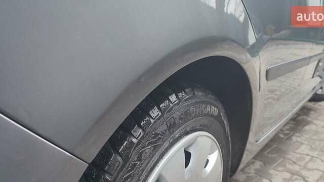 Сірий Фольксваген Golf Plus, об'ємом двигуна 1.6 л та пробігом 205 тис. км за 6200 $, фото 22 на Automoto.ua