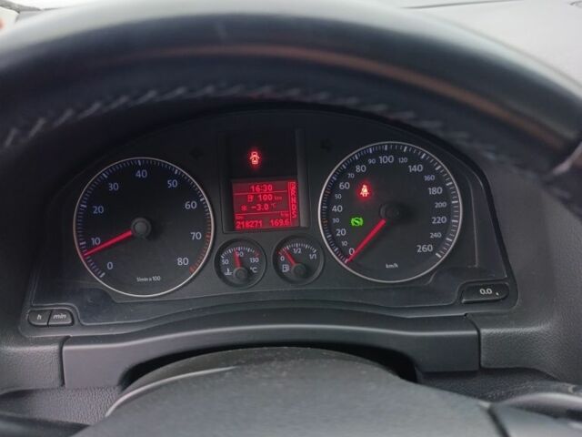 Серый Фольксваген Гольф Плюс, объемом двигателя 0 л и пробегом 217 тыс. км за 7200 $, фото 14 на Automoto.ua