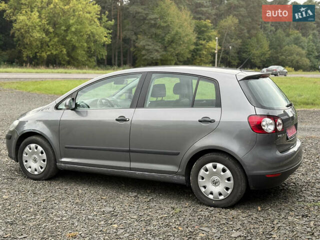 Фольксваген Гольф Плюс 2006 в Луцке на Automoto.ua Серый Фольксваген Гольф Плюс, объемом двигателя 1.6 л и пробегом 216 тыс. км за 4800 $, фото 4 на Automoto.ua