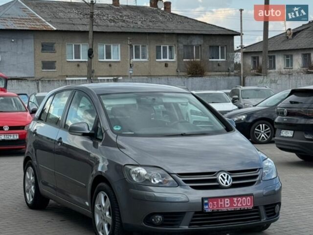 Сірий Фольксваген Golf Plus, об'ємом двигуна 1.4 л та пробігом 226 тис. км за 5500 $, фото 2 на Automoto.ua