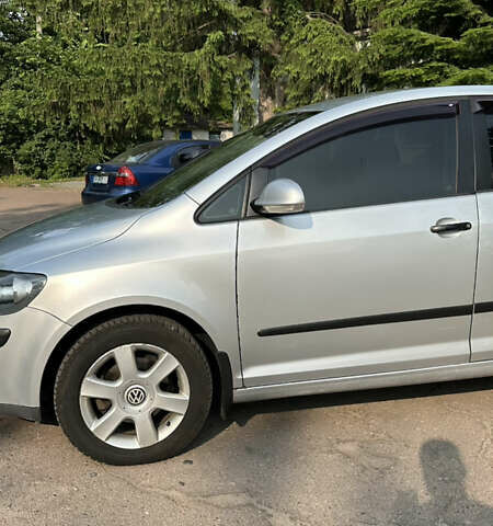 Сірий Фольксваген Golf Plus, об'ємом двигуна 1.6 л та пробігом 196 тис. км за 5449 $, фото 14 на Automoto.ua