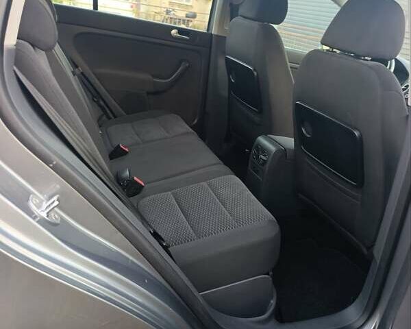 Сірий Фольксваген Golf Plus, об'ємом двигуна 1.6 л та пробігом 217 тис. км за 7400 $, фото 24 на Automoto.ua