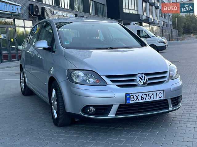 Сірий Фольксваген Golf Plus, об'ємом двигуна 1.6 л та пробігом 220 тис. км за 5500 $, фото 11 на Automoto.ua