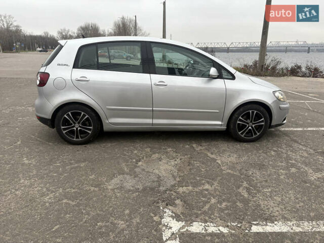 Сірий Фольксваген Golf Plus, об'ємом двигуна 1.6 л та пробігом 270 тис. км за 5850 $, фото 6 на Automoto.ua
