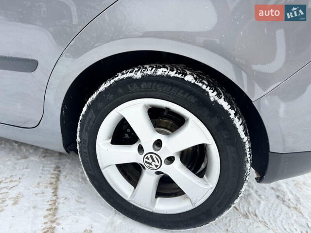 Сірий Фольксваген Golf Plus, об'ємом двигуна 1.4 л та пробігом 225 тис. км за 5499 $, фото 19 на Automoto.ua