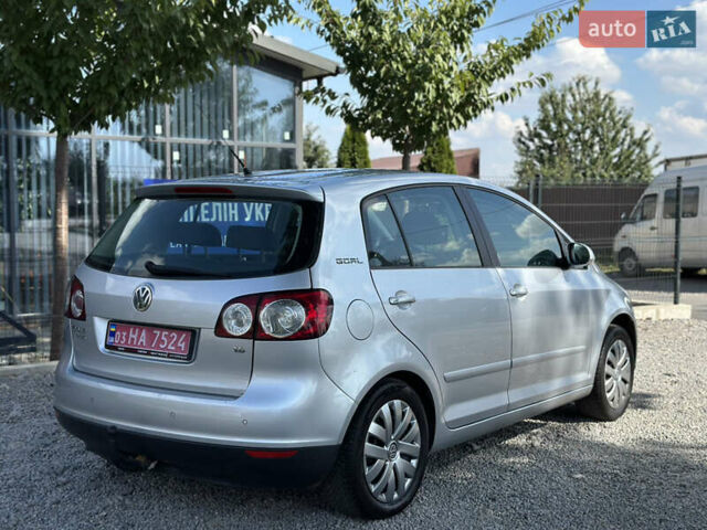 Серый Фольксваген Гольф Плюс, объемом двигателя 1.6 л и пробегом 221 тыс. км за 6400 $, фото 11 на Automoto.ua