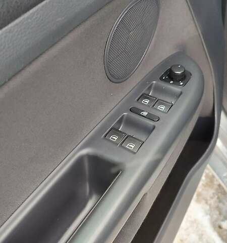 Сірий Фольксваген Golf Plus, об'ємом двигуна 1.6 л та пробігом 197 тис. км за 5400 $, фото 5 на Automoto.ua