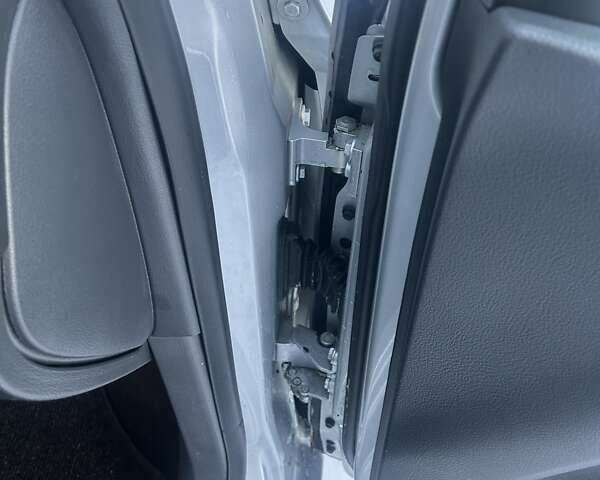 Серый Фольксваген Гольф Плюс, объемом двигателя 1.6 л и пробегом 198 тыс. км за 5100 $, фото 16 на Automoto.ua