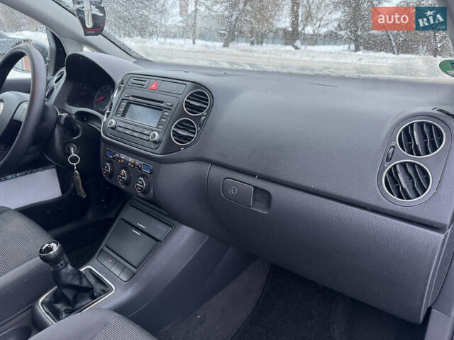 Сірий Фольксваген Golf Plus, об'ємом двигуна 1.4 л та пробігом 225 тис. км за 5499 $, фото 27 на Automoto.ua