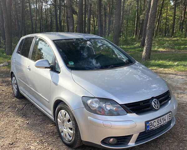 Сірий Фольксваген Golf Plus, об'ємом двигуна 1.4 л та пробігом 249 тис. км за 5150 $, фото 1 на Automoto.ua