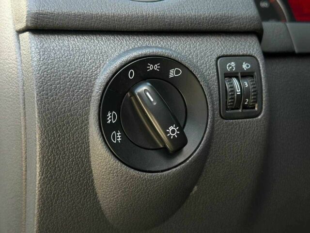 Серый Фольксваген Гольф Плюс, объемом двигателя 1.4 л и пробегом 212 тыс. км за 5500 $, фото 22 на Automoto.ua