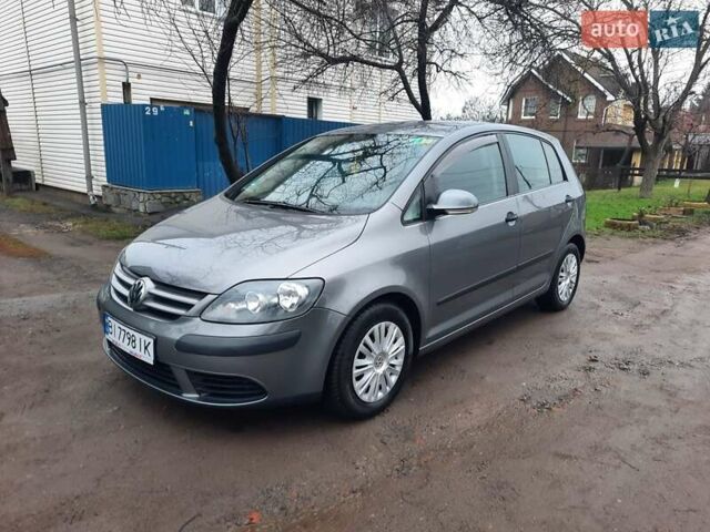 Сірий Фольксваген Golf Plus, об'ємом двигуна 1.6 л та пробігом 213 тис. км за 6750 $, фото 32 на Automoto.ua