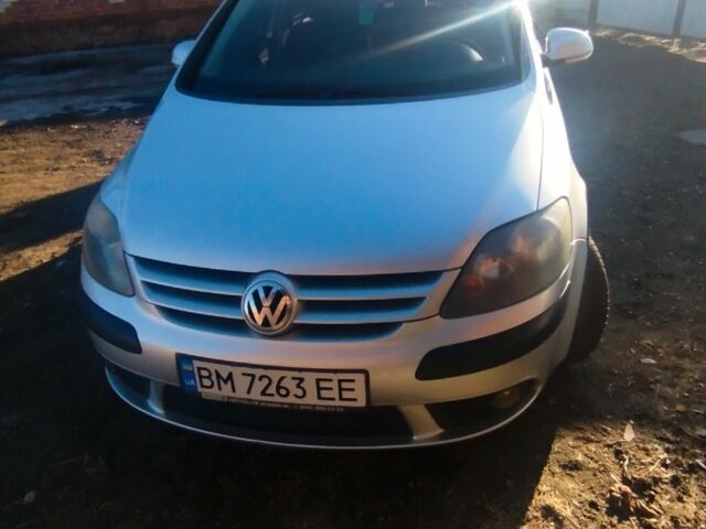 Серый Фольксваген Гольф Плюс, объемом двигателя 1.6 л и пробегом 259 тыс. км за 5300 $, фото 2 на Automoto.ua