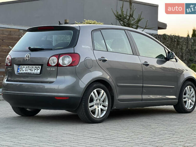 Сірий Фольксваген Golf Plus, об'ємом двигуна 1.6 л та пробігом 260 тис. км за 6799 $, фото 24 на Automoto.ua
