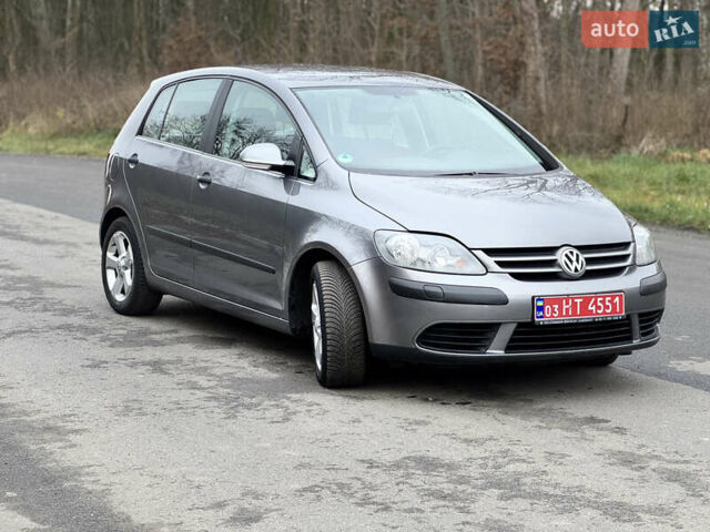 Серый Фольксваген Гольф Плюс, объемом двигателя 1.4 л и пробегом 226 тыс. км за 5300 $, фото 15 на Automoto.ua