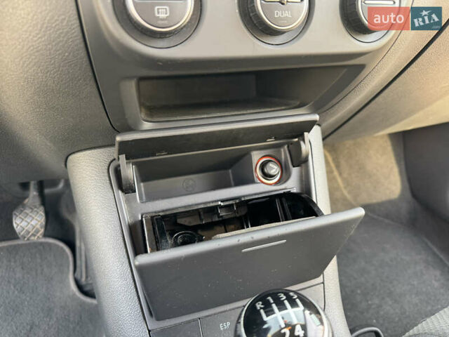 Серый Фольксваген Гольф Плюс, объемом двигателя 1.4 л и пробегом 174 тыс. км за 5650 $, фото 24 на Automoto.ua