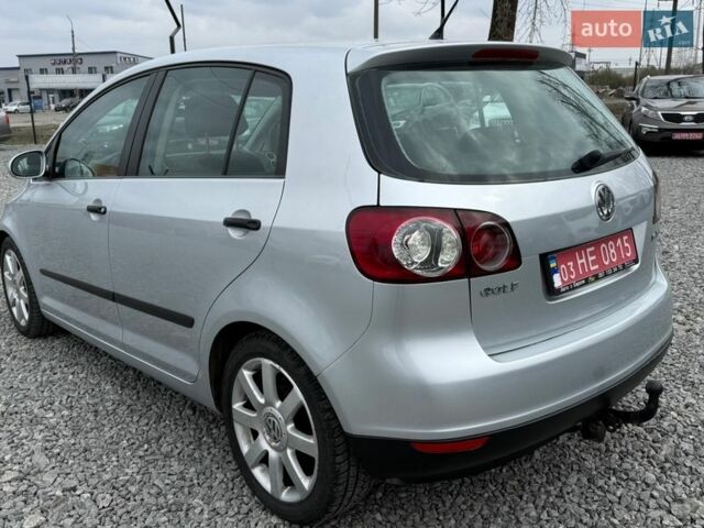 Сірий Фольксваген Golf Plus, об'ємом двигуна 1.6 л та пробігом 282 тис. км за 5999 $, фото 2 на Automoto.ua