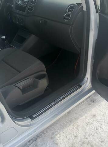 Серый Фольксваген Гольф Плюс, объемом двигателя 0 л и пробегом 260 тыс. км за 4999 $, фото 10 на Automoto.ua