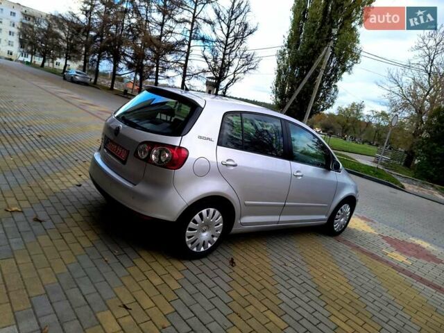 Сірий Фольксваген Golf Plus, об'ємом двигуна 1.4 л та пробігом 247 тис. км за 5100 $, фото 18 на Automoto.ua