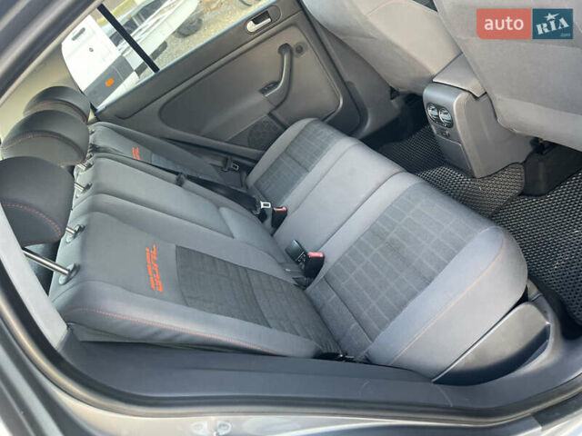 Серый Фольксваген Гольф Плюс, объемом двигателя 1.6 л и пробегом 261 тыс. км за 6550 $, фото 38 на Automoto.ua