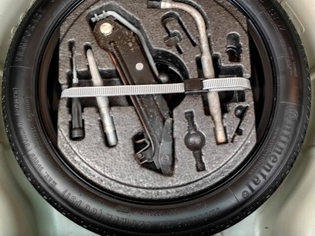 Сірий Фольксваген Golf Plus, об'ємом двигуна 1.6 л та пробігом 180 тис. км за 6500 $, фото 16 на Automoto.ua