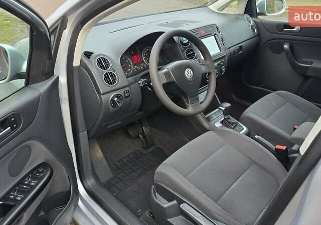 Серый Фольксваген Гольф Плюс, объемом двигателя 1.6 л и пробегом 230 тыс. км за 7999 $, фото 37 на Automoto.ua